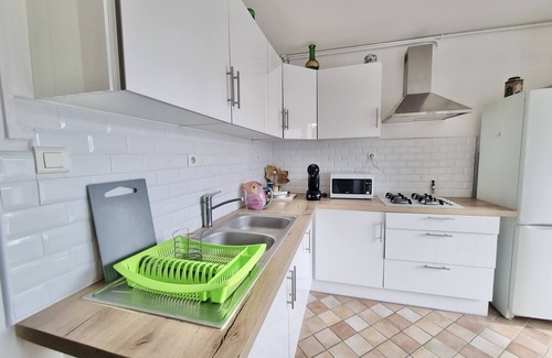 Quartier Chorier-Berriat Apartment | #CX |Chez Faffa π
| Spacious T5 | Train station |