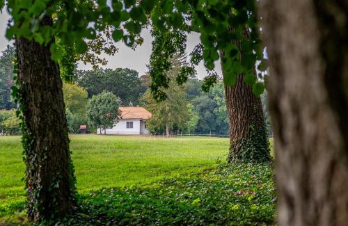 Deg House | Dégi Festetics-kastély, Park Vendégház
