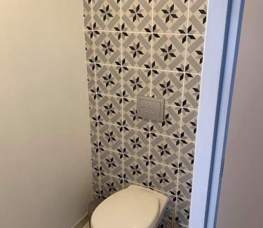 Hannonville-sous-les-Cotes Apartment | Détente sous les Côtes baignoire balnéo
