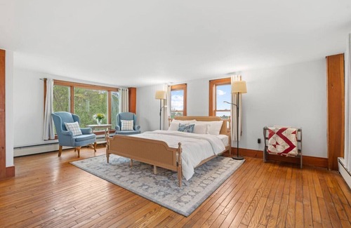 Loudon Other | D-Miles Smith Farm Suite