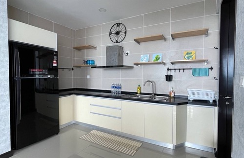 Gelang Patah Apartment | D'pristine 3 bedroom condo 10pax 3mins walk to Legoland!