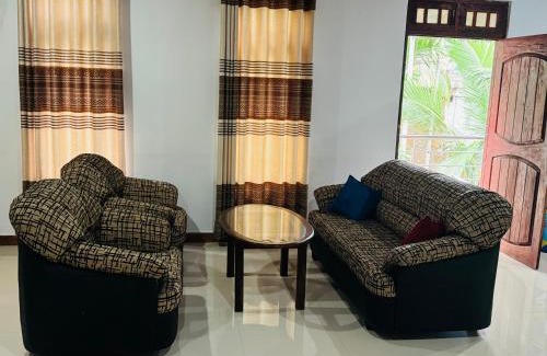 Hali-Ela House | D2 Holiday Inn