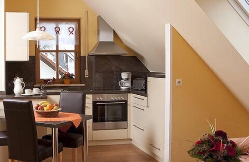 Viereth-Trunstadt Apartment | Dachgeschosswohnung (36qm) für 2 Personen mit Balkon