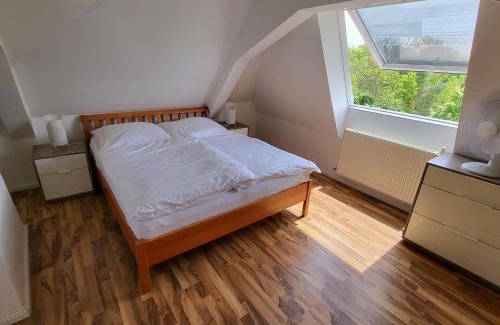 Munchen District Apartment | Dachgeschosswohnung 1 - Apartments am Schloss