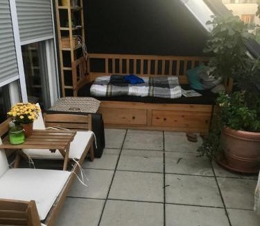 Brigittenau Apartment | Dachgeschosswohnung mit kostenlosem Parkplatz und Internet!