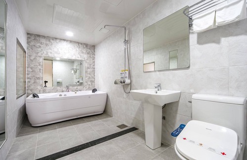 Ansim-dong Hotel | Daegu Hyeoksindosi Encore