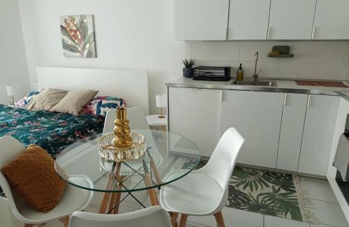 Vizafogo Apartment | Dagaly Apartment Free Parking in garage