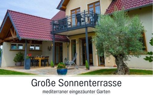 Bretzenheim Apartment | Dahem-Apartments - ruhig Parkplatz Rhein Main Gebiet gut erreichbar - App 1 barrierefrei mit Kamin Garten und Hund - App 2 mit Balkon