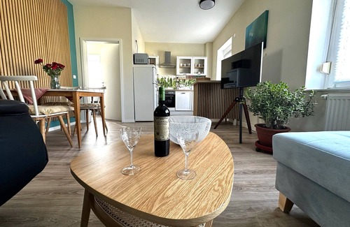 Dahlen Apartment | Dahlen vacation apartment with family-friendly garden