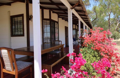 Buckland House | Daisy Cottage on Buckland Estate