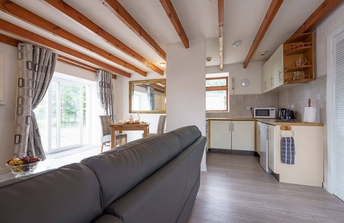 Thornhill Apartment | Dalgarnock Cottage - a cottage that sleeps 2 guests in 1 bedroom