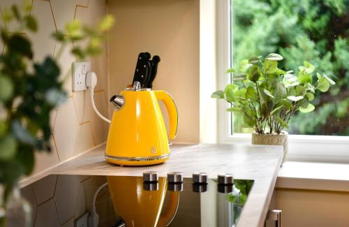 Pontneddfechan Apartment | Dan Y Coed