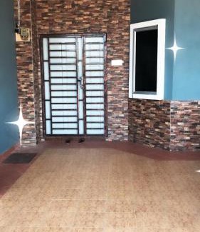 Kawasan Perindustrian Chendering House | Danasha Homestay