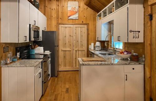 Lake Toxaway House | Dancing Bear Cabin