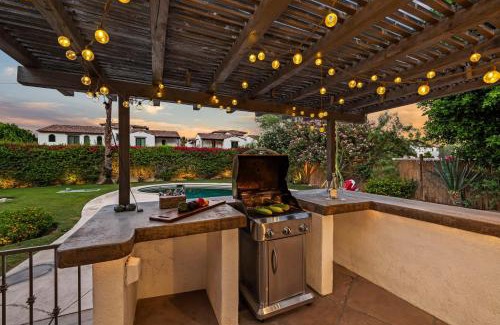 Historic Tennis Club House | Dandelion by AvantStay Pool 0.2mi to Downtown