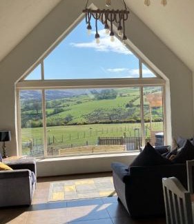 Dromore House | Dans Wee Cottage Slieve Croob Dromara Castlewellan Newcastle