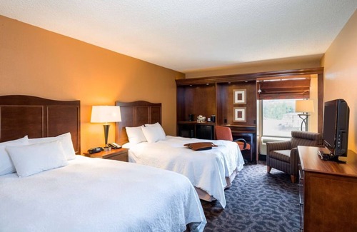 Danville Hotel | Danville Retreat: Easy Route 80 Access & Comfort Lodging | 2 Units