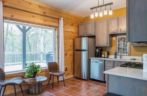 Stanton Cabin | Dappled Grey Cabin with hot tub at Red River Gorge