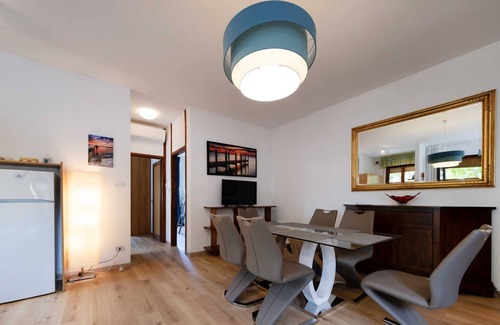 Lazise Old Town Apartment | Darina - near to lake and center of Lazise