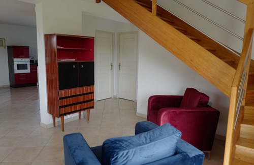 Combrit House | Darkens a stone's throw from the sea