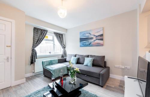 Dartford Apartment | Dartford, Kent - Modern 2Bd 2Bath En-Suite Bungalow M25 Bluewater