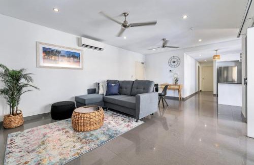 Darwin City Centre Apartment | Darwin Inner City Oasis 2 Bed Apt