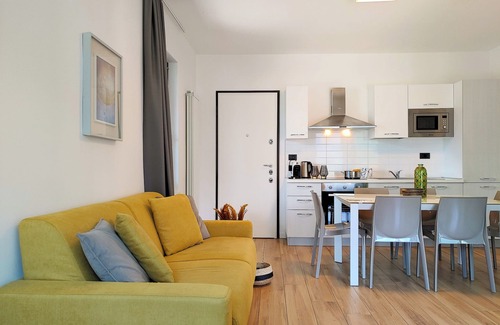 Dascio Apartment | Dascio Oasi Roof Terrace Holiday Apartment on the Lake with Pool