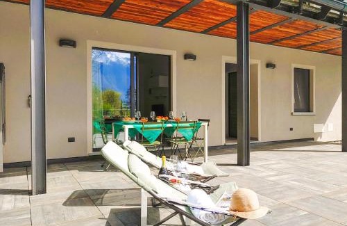 Dascio Apartment | Dascio Paradise Ferienwohnung mit Dachterrasse am See