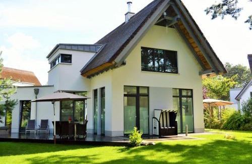 Karlshagen House | Dat Segelhus