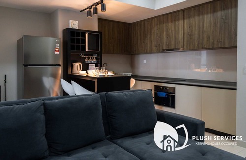 Taman Keramat Apartment | Datum Jelatek by Plush