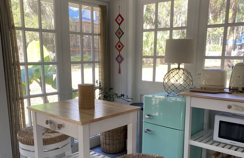Daufuskie Island Cottage | Daufuskie Island Historic Palmetto Cottage - Palm Tree Forest With Water Views