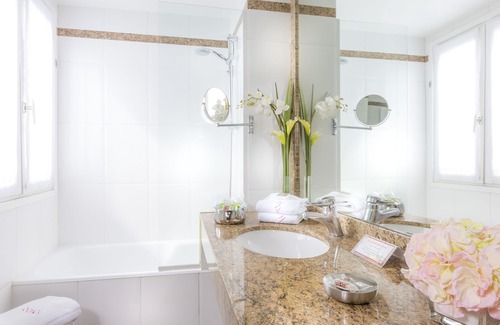 Quartier de la Monnaie Hotel | Dauphine Saint Germain Hotel
