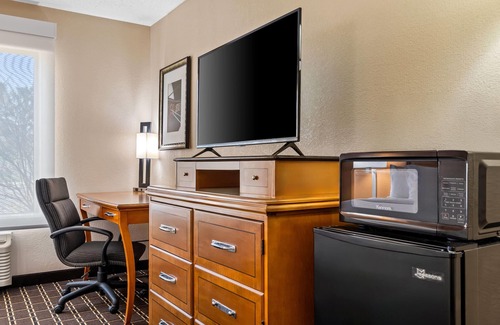 Black River Falls Hotel | Days Inn by Wyndham Black River Falls I-94 on ATV Trail