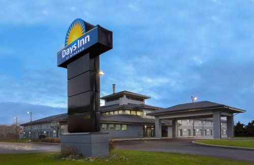 Barrie Hotel | Days Inn by Wyndham Barrie