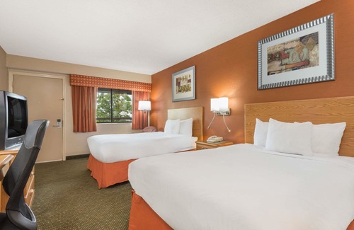 Columbus Hotel | Days Inn by Wyndham Columbus Fairgrounds
