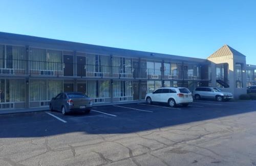 Goldsboro Hotel | Days Inn by Wyndham Goldsboro