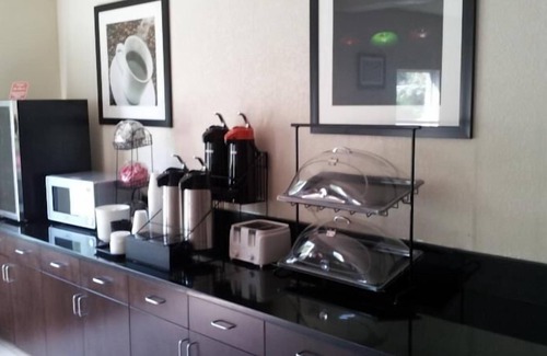 Indiana Hotel | Days Inn by Wyndham Indiana PA Near IUP