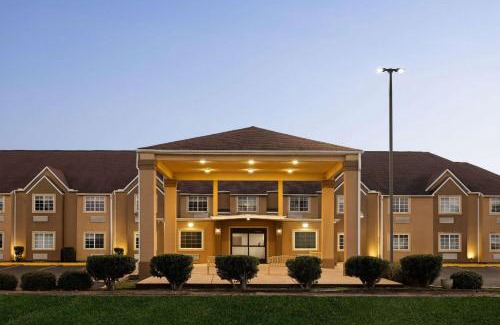 Greater Belhaven Hotel | Days Inn by Wyndham Jackson Downtown