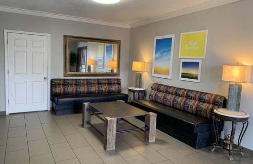 Jonesboro Hotel | Days Inn by Wyndham Jonesboro AR