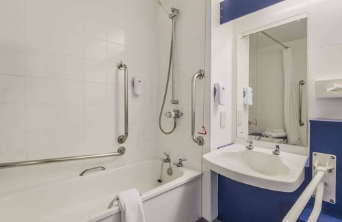 Magor Hotel | Days Inn by Wyndham Magor