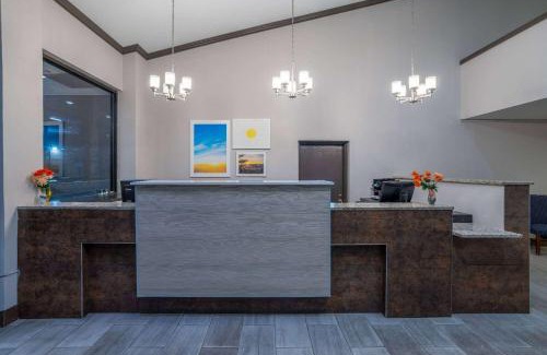 Lakeview Hotel | Days Inn by Wyndham Manassas Battlefield