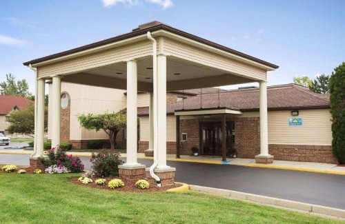 Franklin Hotel | Days Inn by Wyndham Middletown
