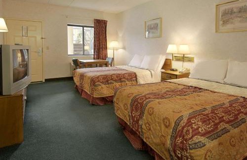 Morehead Hotel | Days Inn by Wyndham Morehead
