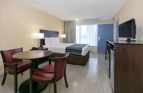 Natchez Hotel | Days Inn by Wyndham Natchez