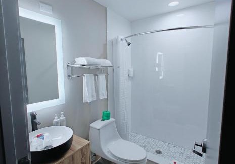 Fellowship Hotel | Days Inn by Wyndham Ocala North
