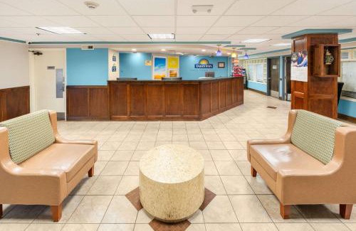 Morrisville Hotel | Days Inn by Wyndham Raleigh-Airport-Research Triangle Park