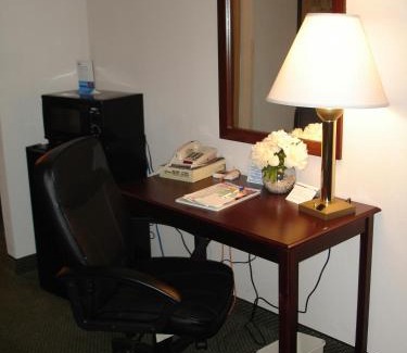 Northwest Raleigh Hotel | Days Inn by Wyndham Raleigh Glenwood-Crabtree