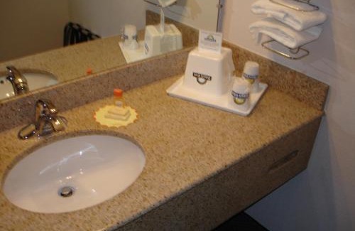 Northwest Raleigh Hotel | Days Inn by Wyndham Raleigh Glenwood-Crabtree