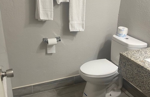 Salisbury Hotel | Days Inn by Wyndham Salisbury, NC