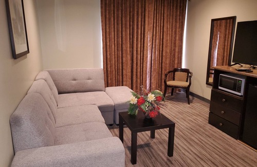 Surrey Hotel | Days Inn by Wyndham Surrey